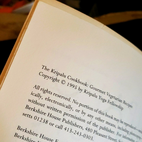 Kripalu Cookbook: Gourmet Vegetarian Recipes softcover Book 1995 Clean Eating - Picture 3 of 6